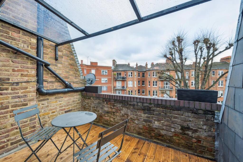 Chelsea Superior Apartment - 10 Minutes from Stadium