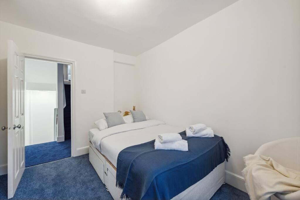 Chelsea Superior Apartment - 10 Minutes from Stadium