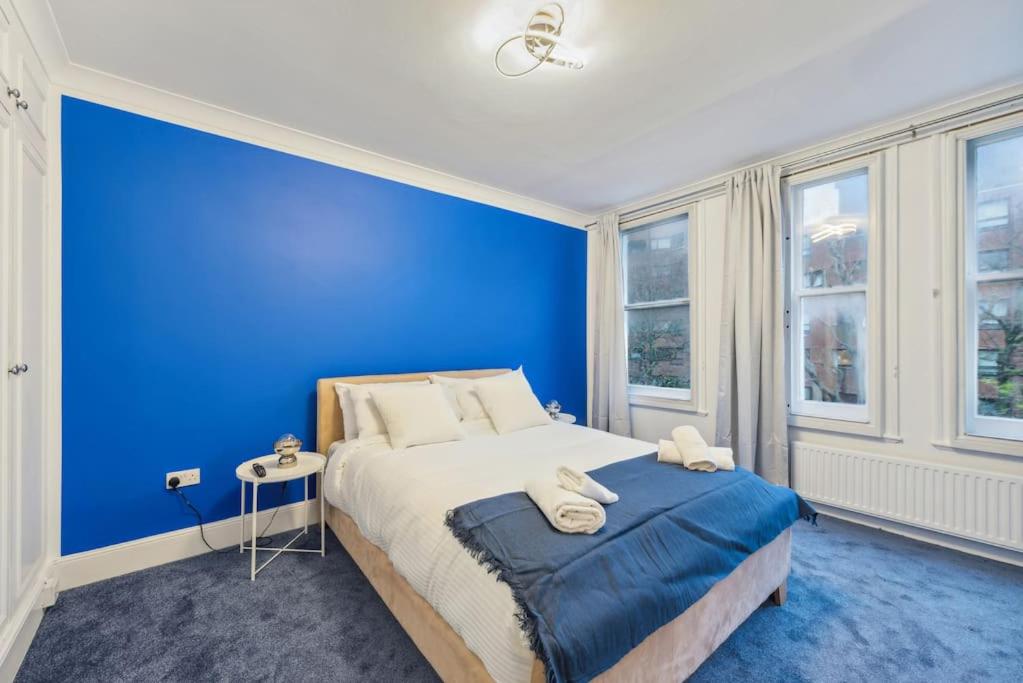 Chelsea Superior Apartment - 10 Minutes from Stadium