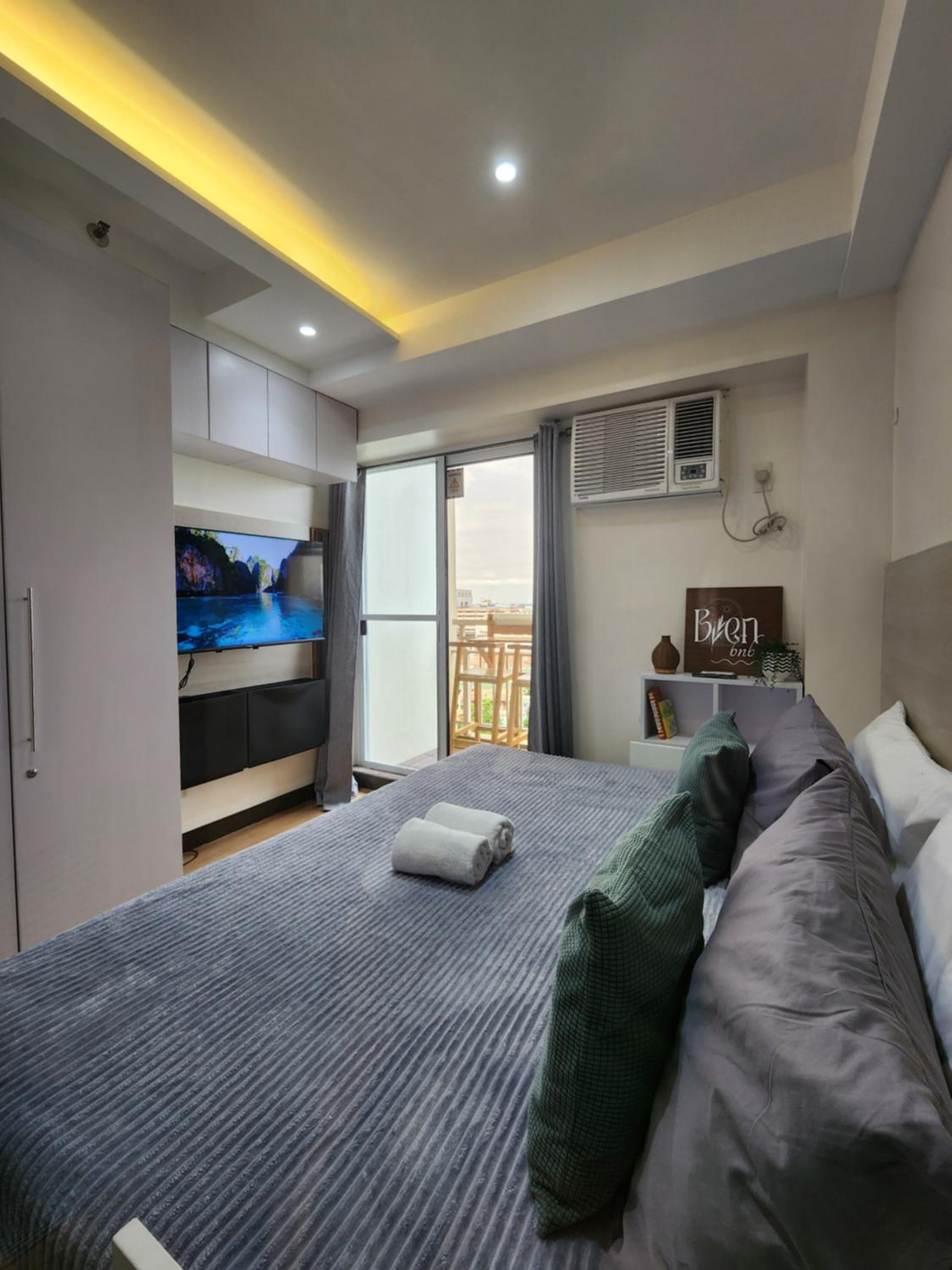 1bedroom apt at The Celandine near Ayala Mall Cloverleaf - view 4
