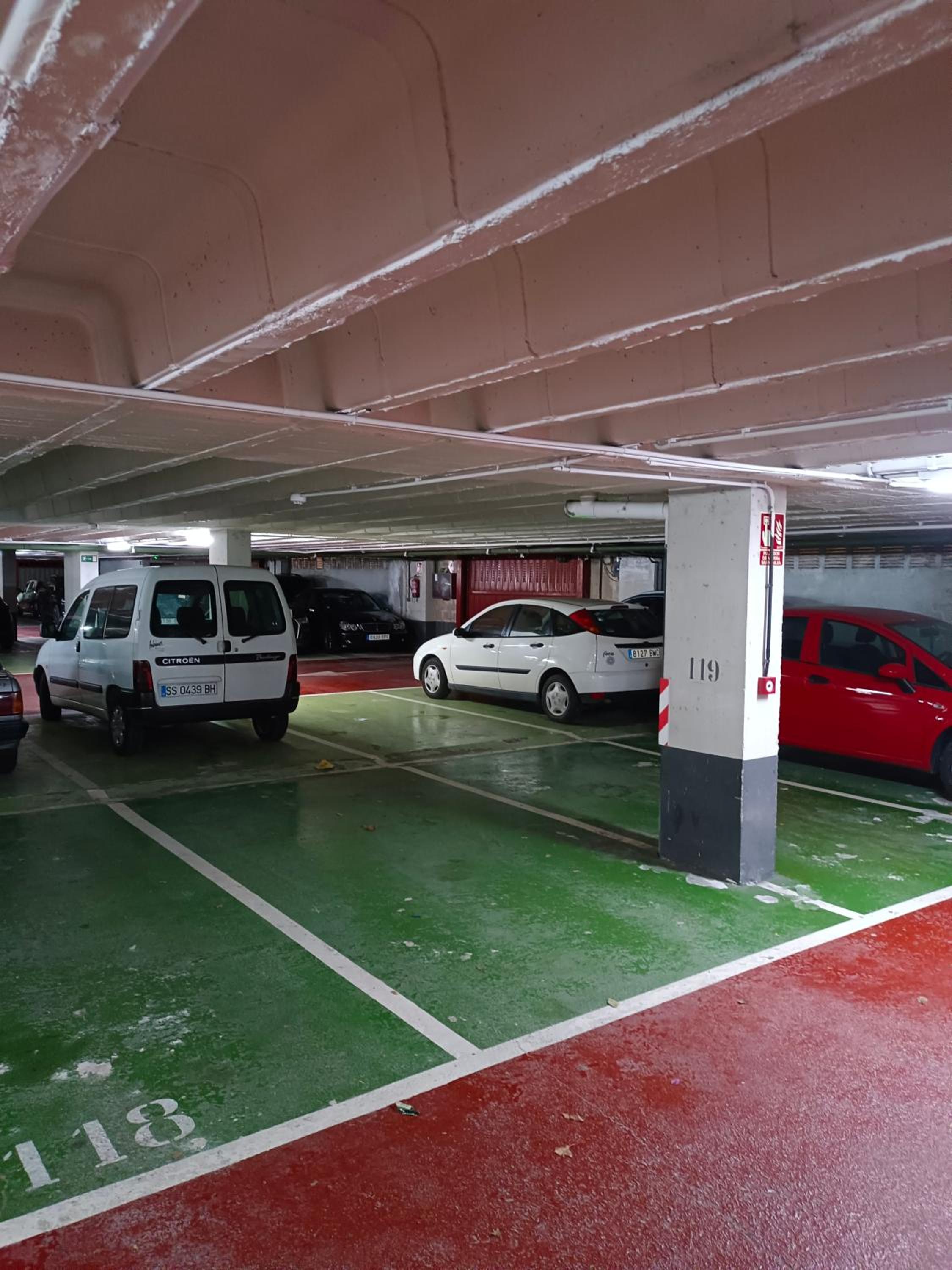 Amplio apartamento reformado con garaje en Amara, Donostia-San Sebastián - Isabel II