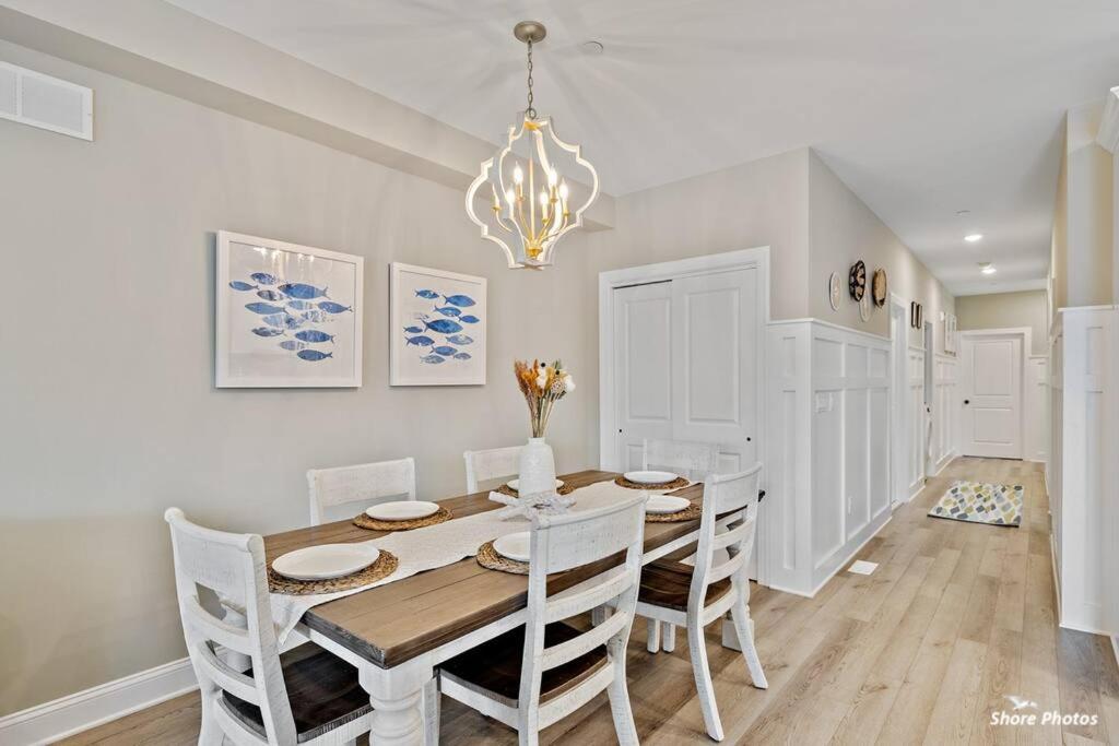 Pine Avenue Getaway