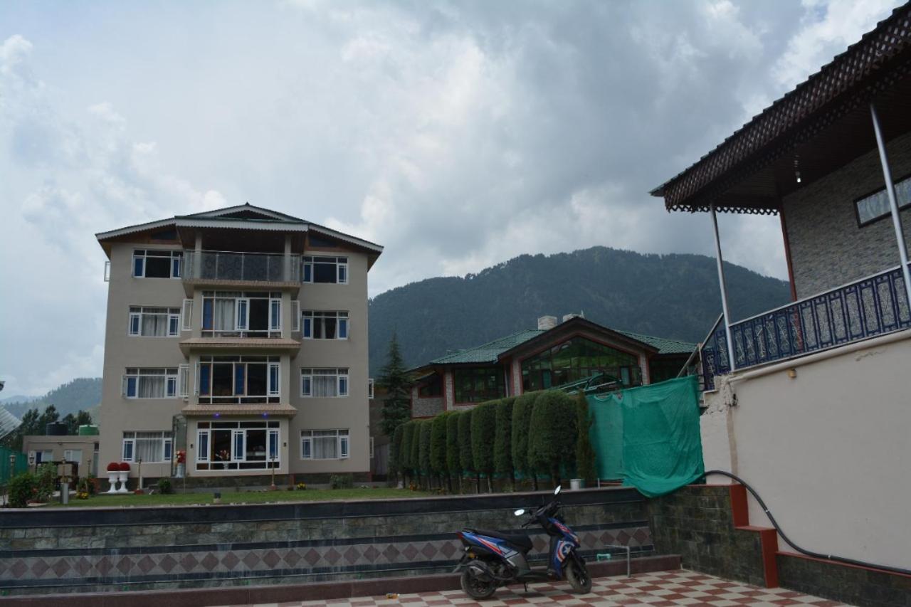 Photo 10