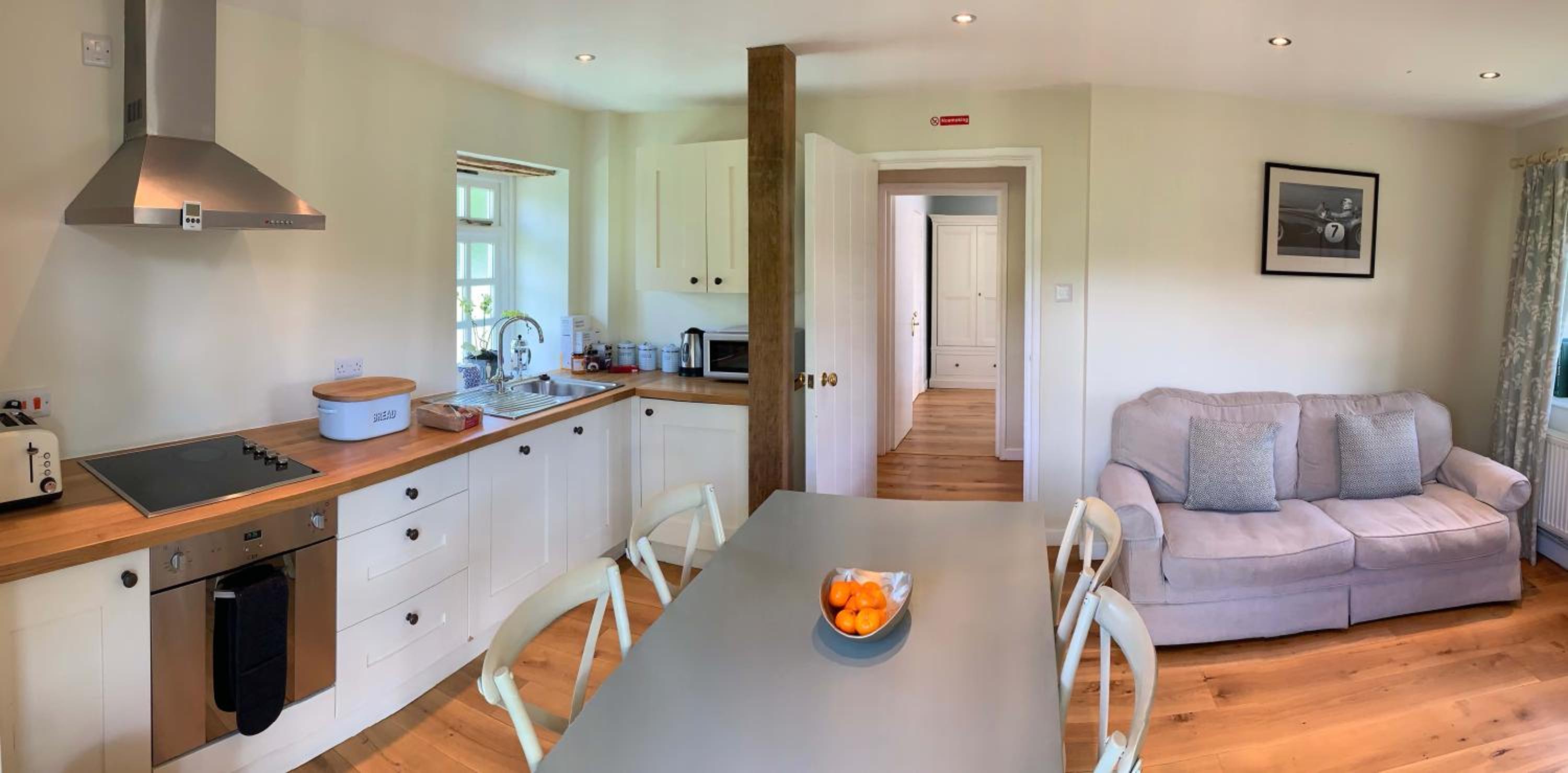 Luxury barn with tennis court in South Downs National Park
