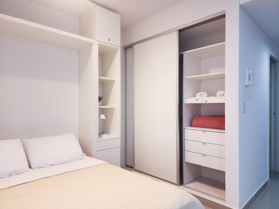 Moderno Studio con balcón ideal Working Nomads - Para estadías de 15 días o más