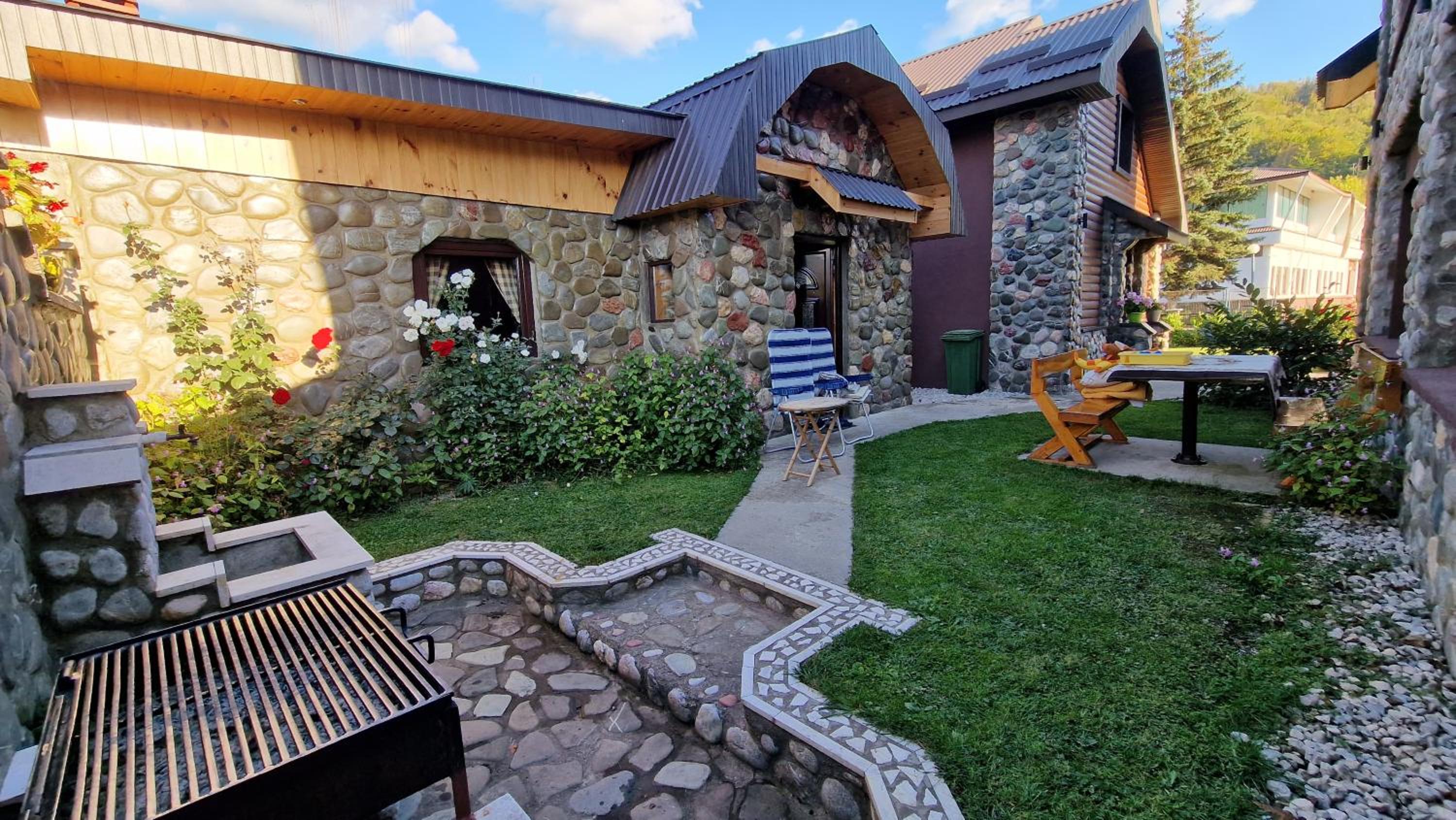 Stone Lodge 1 photo 2