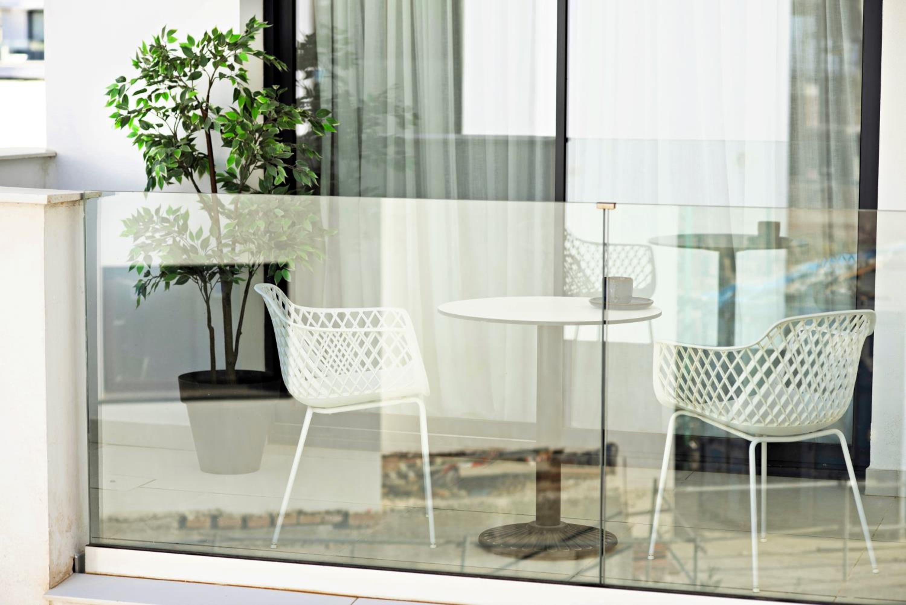 Mara's Apartments Higuerón West - Mediterranean Style - Beach & Golf - Large Sunny Terrace