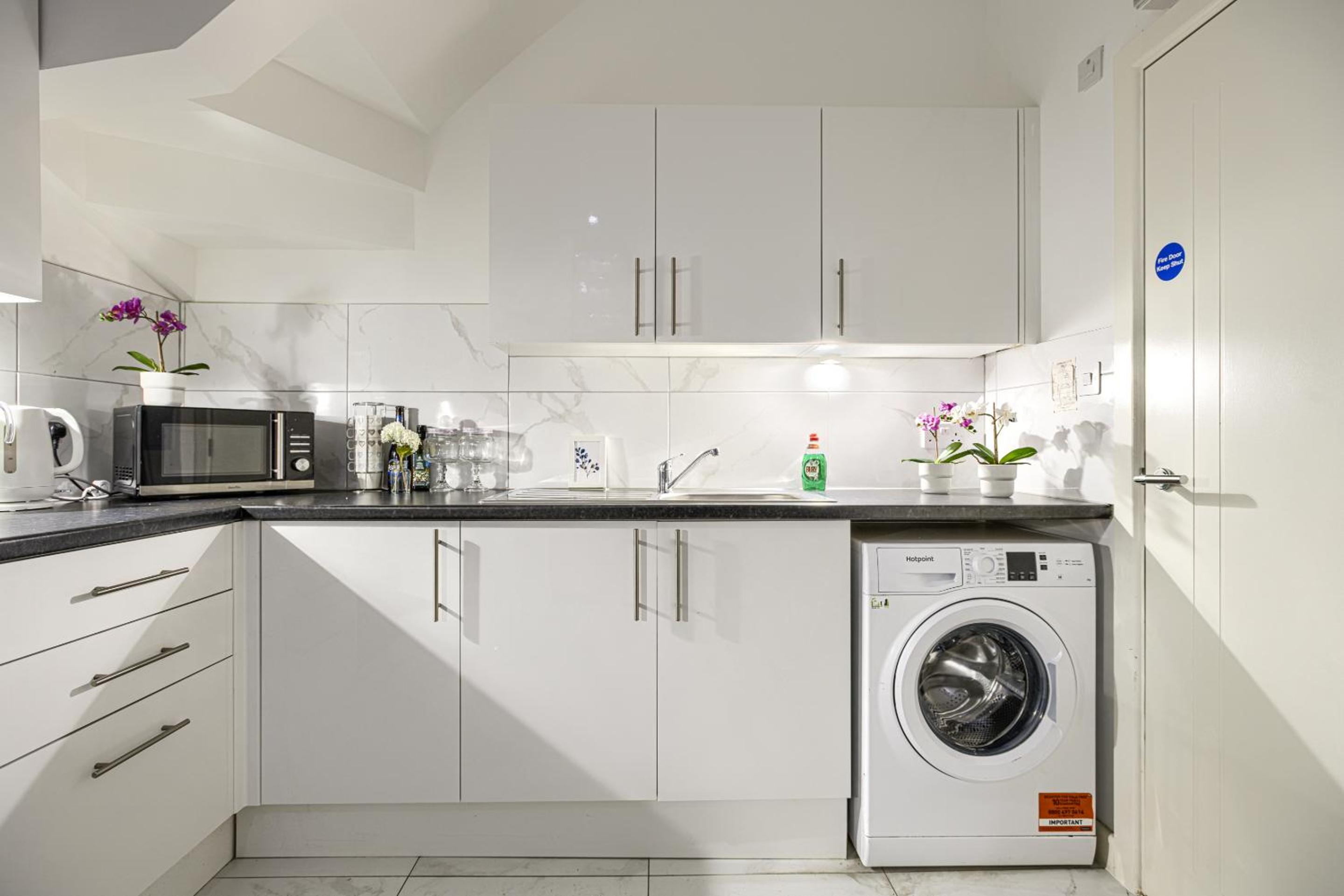 The Finsbury Deluxe Apartments