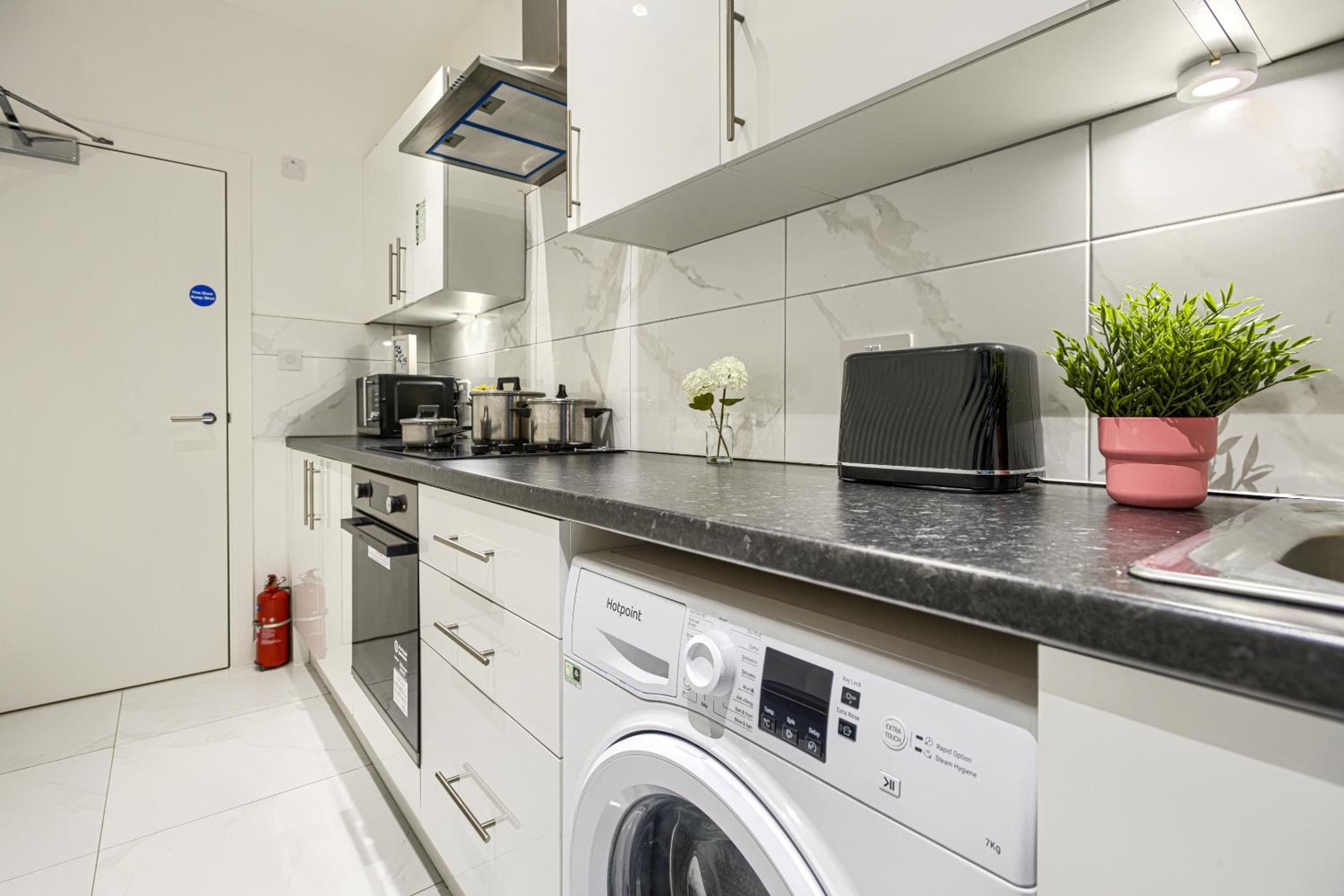 The Finsbury Deluxe Apartments