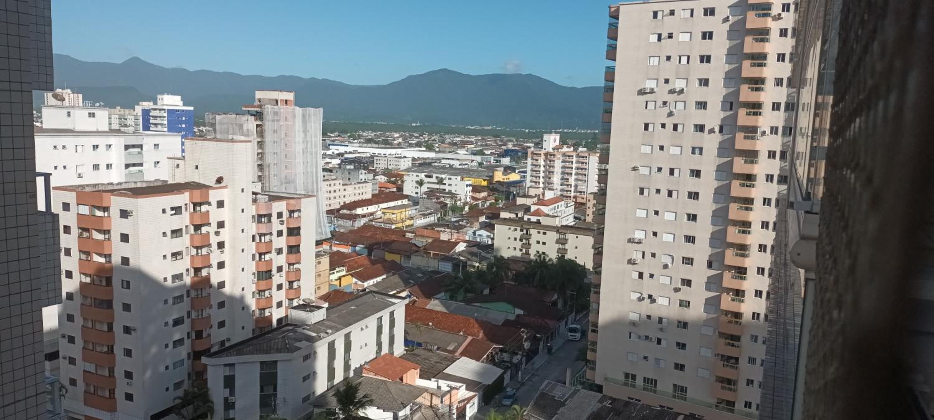 Apto com sacada GOURMET VISTA MAR