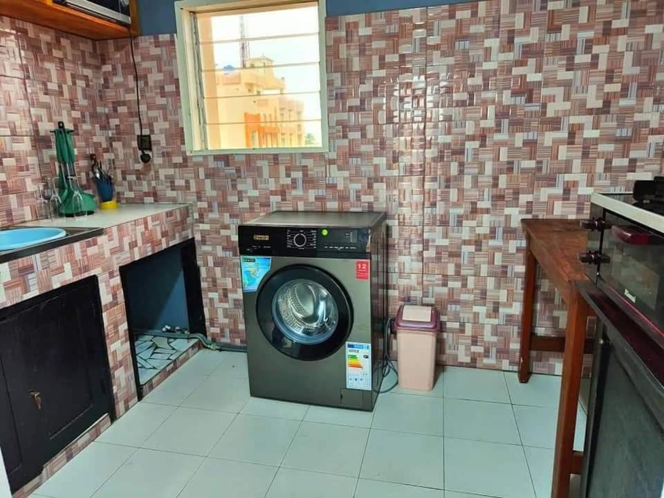 PROPERTY LISA 3