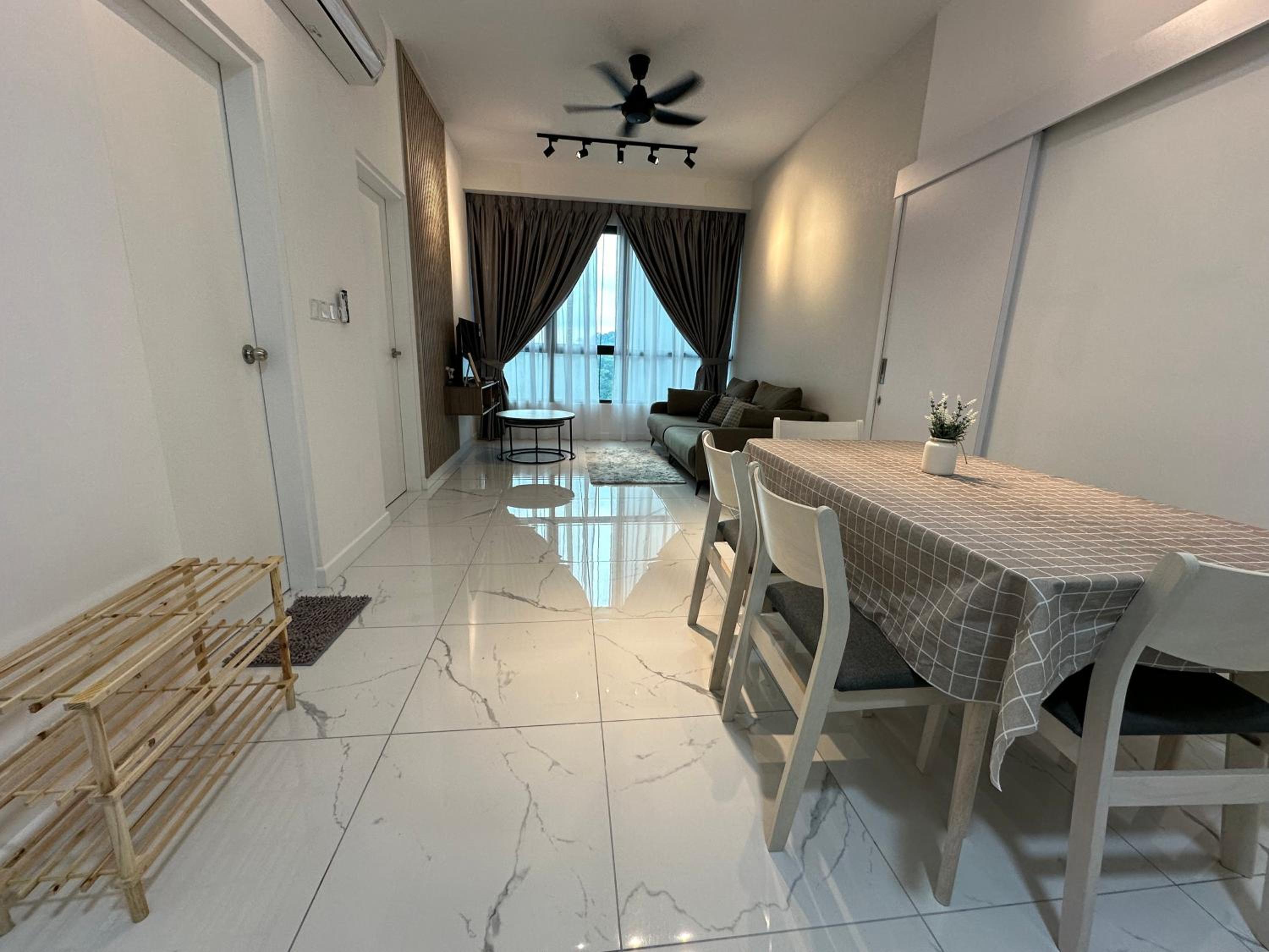 KL Pantai Bangsar South 3BR 6-11 pax next to NPE