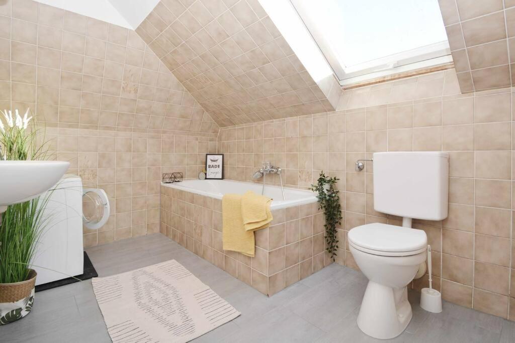CO04-HI Apartment in Coburg - Property Image 2