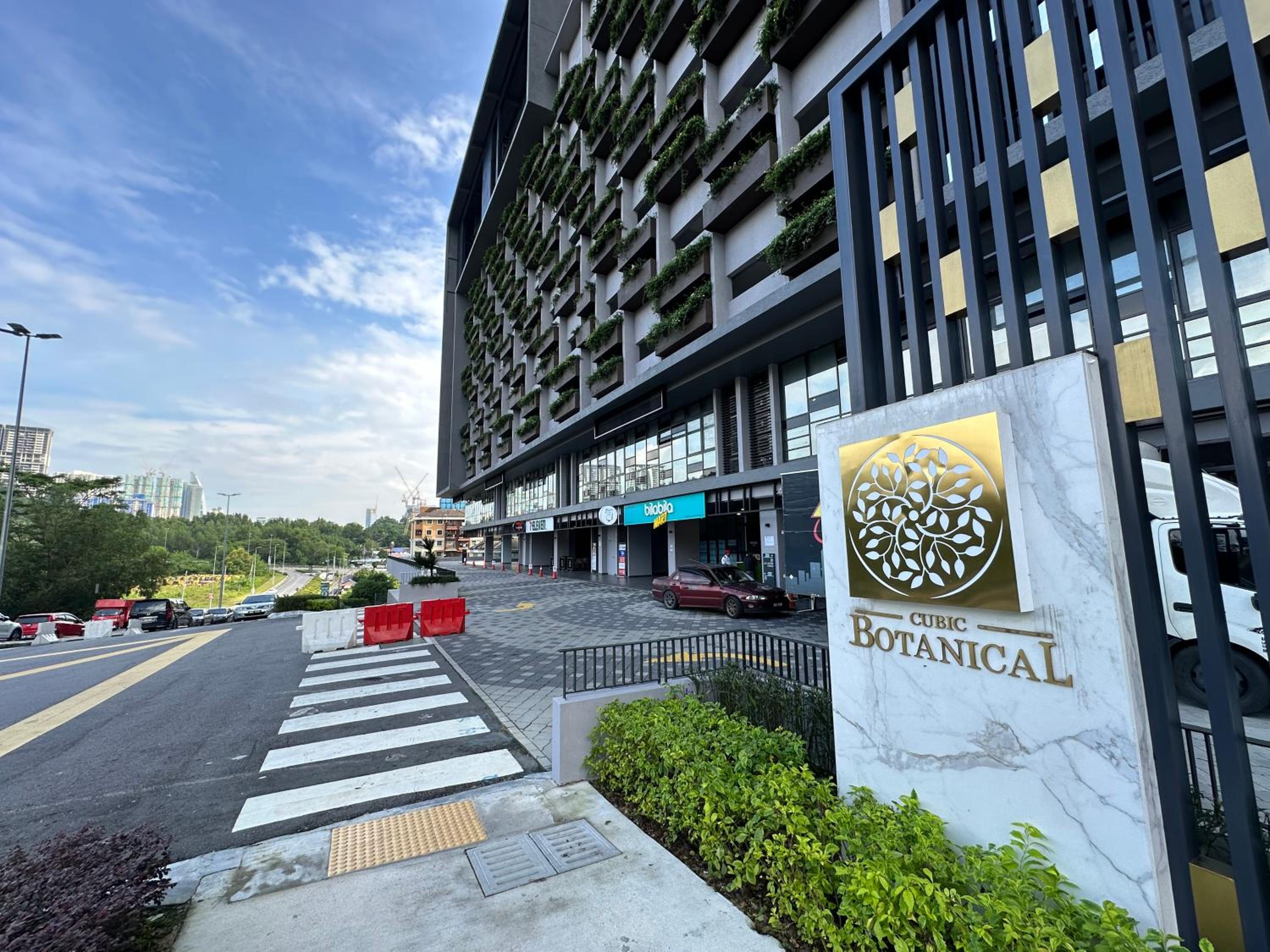 KL Pantai Bangsar South 3BR 6-11 pax next to NPE