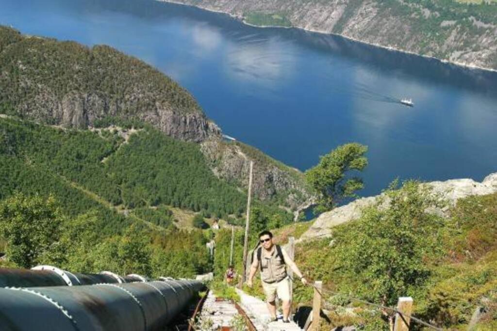 Magical Seaview and close to Preikestolen