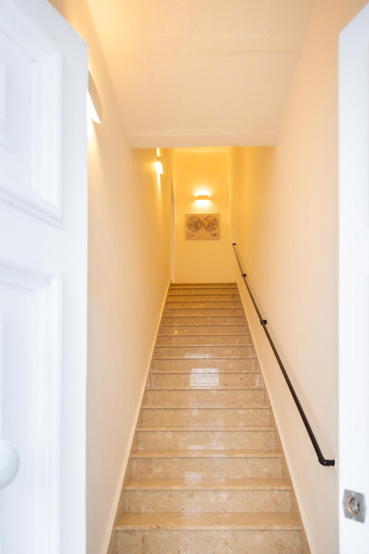 Chic 1BR Retreat in St Julian's by Holi photo 2