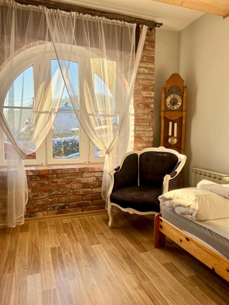 Photo 12
