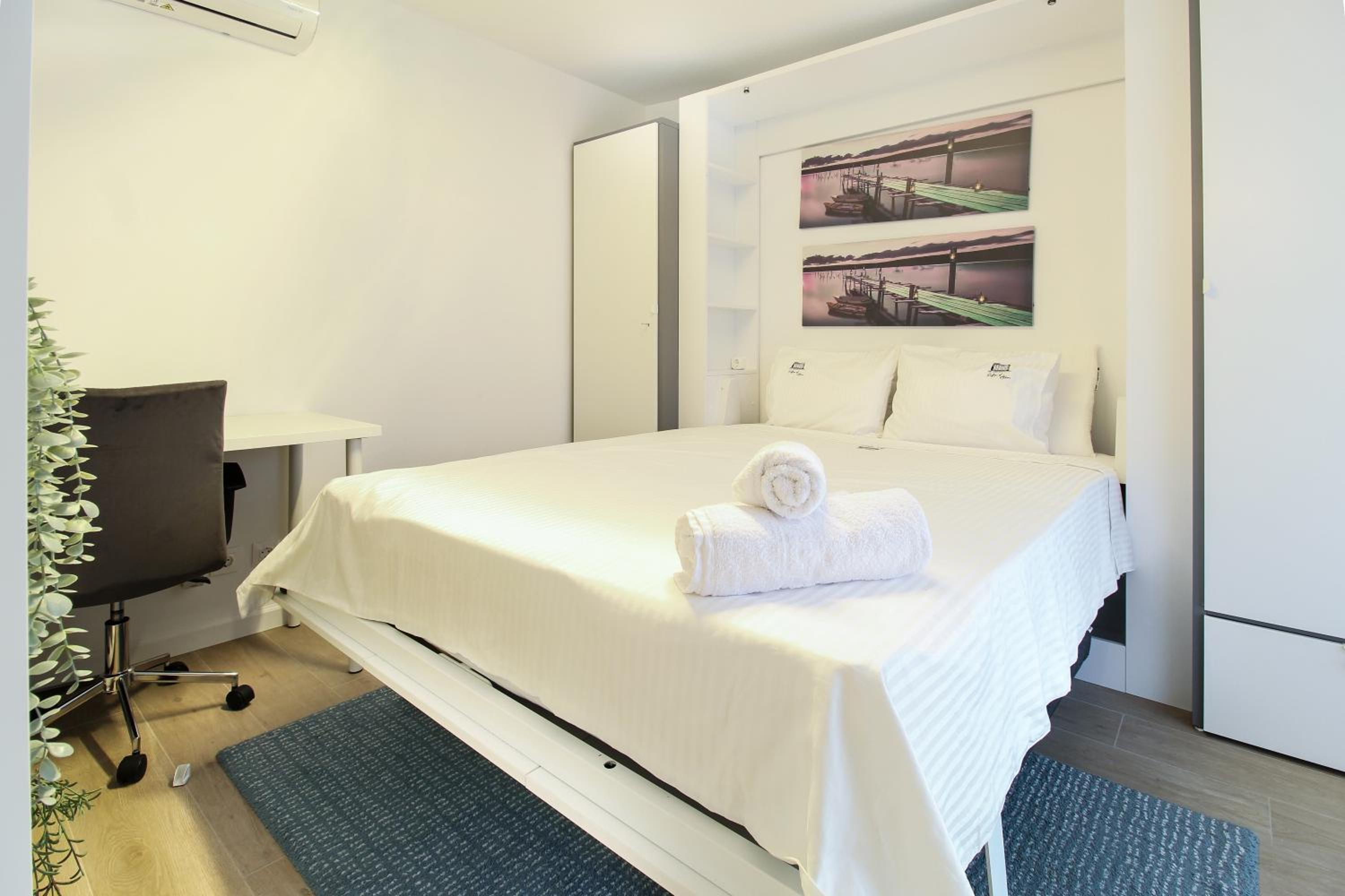 Rooftops of Athens - Areos Studio Jacuzzi & View photo 5