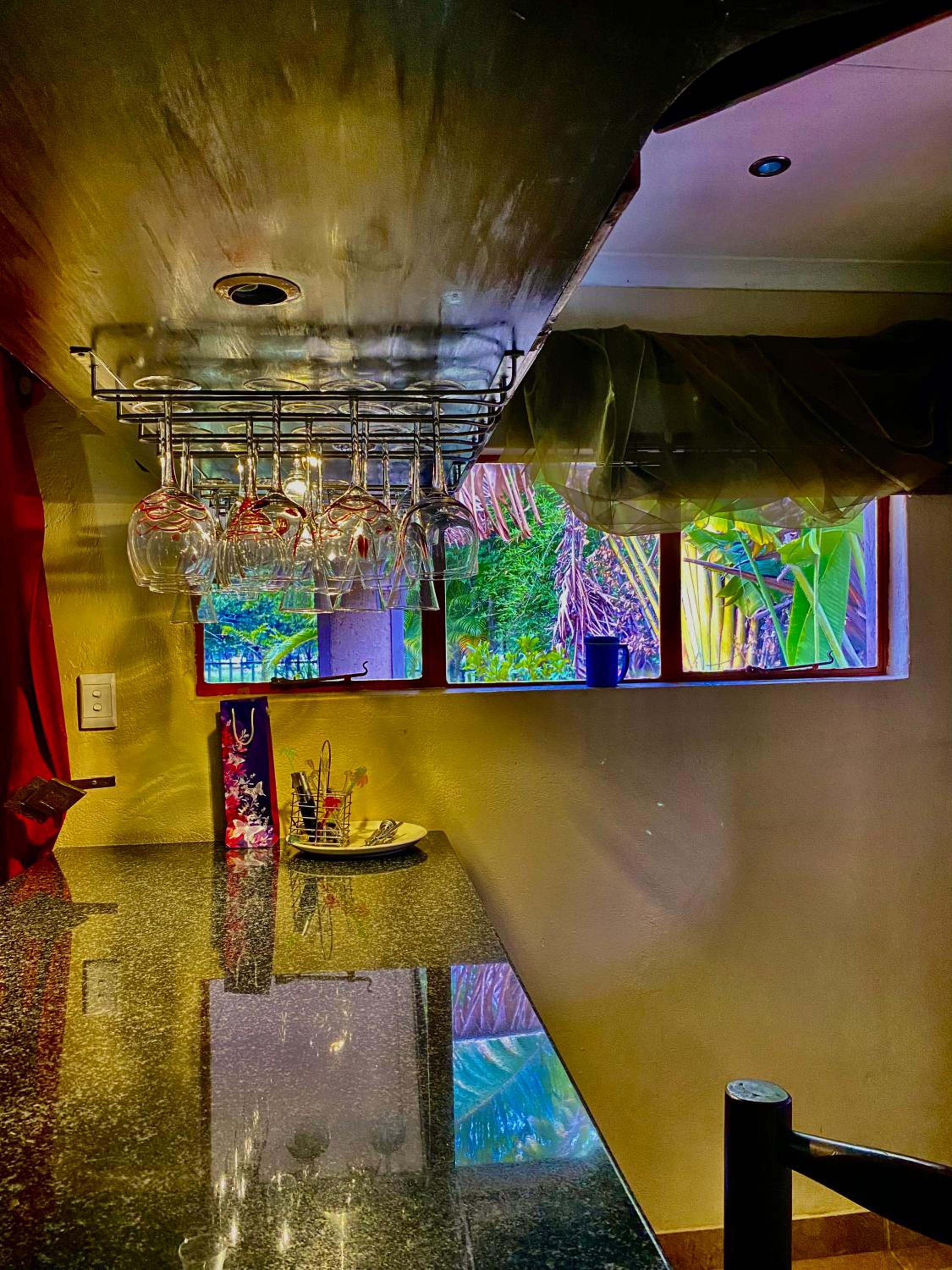 Manhattans Suites