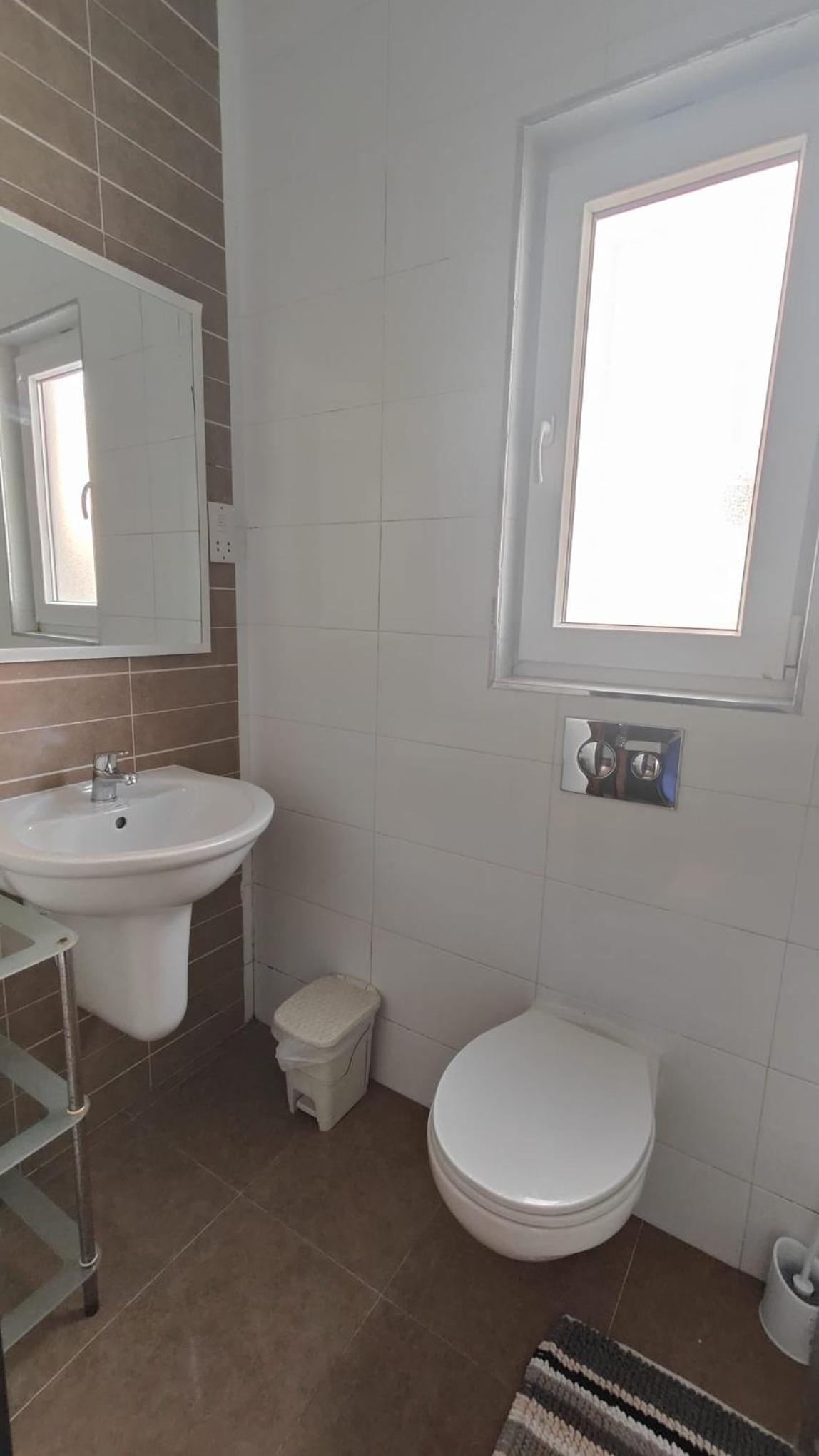 Well located 2 bedroom flat in St.Julians photo 5