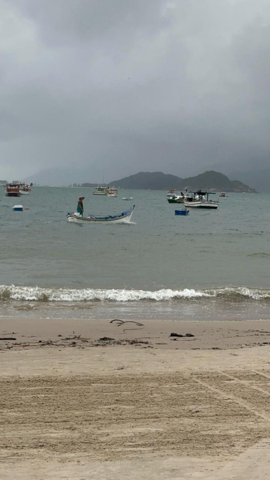 Pousada Paraíso Ap próximo ao centrinho da Pinheira
