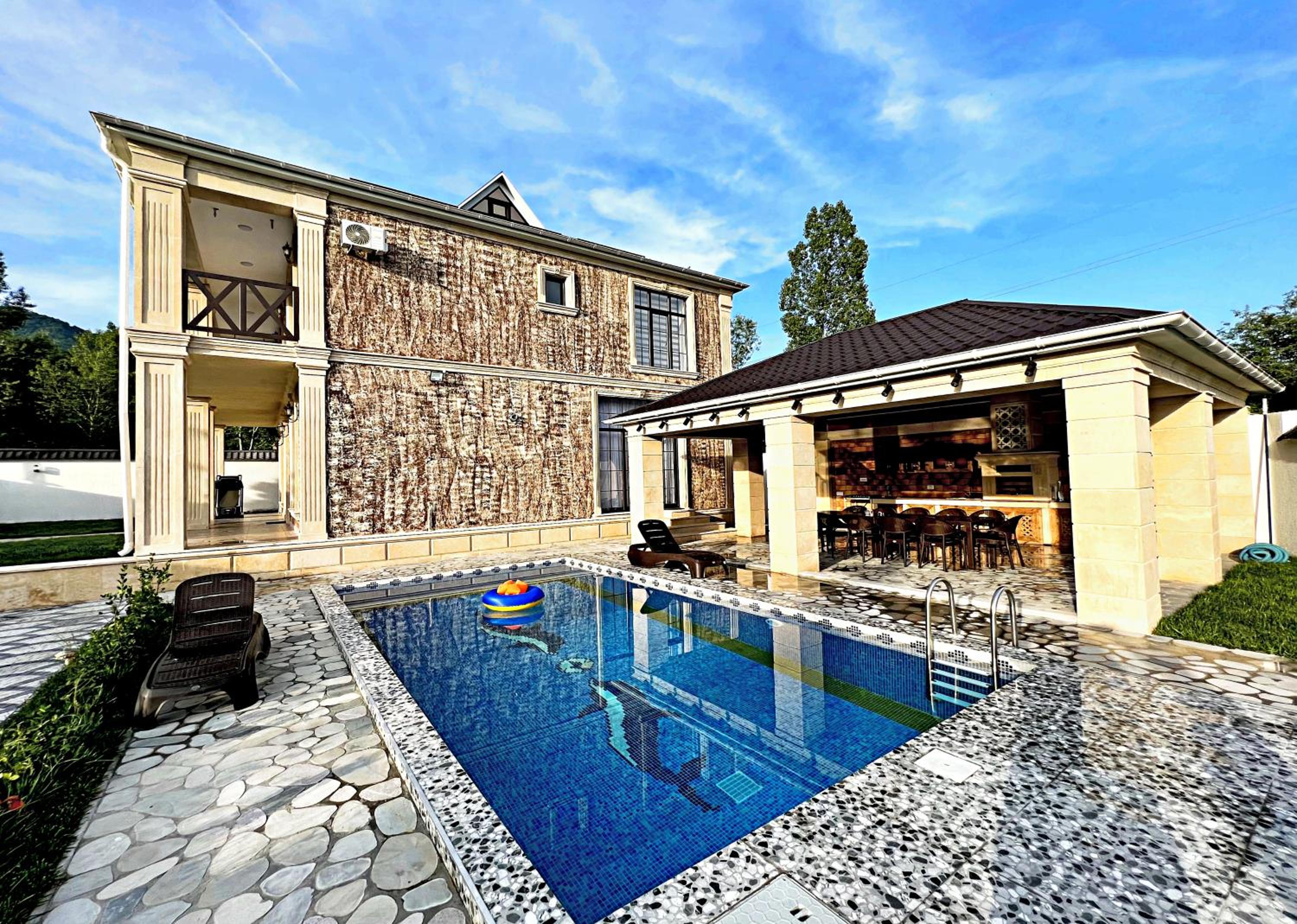 Qafqaz Crystal Peak Chalet