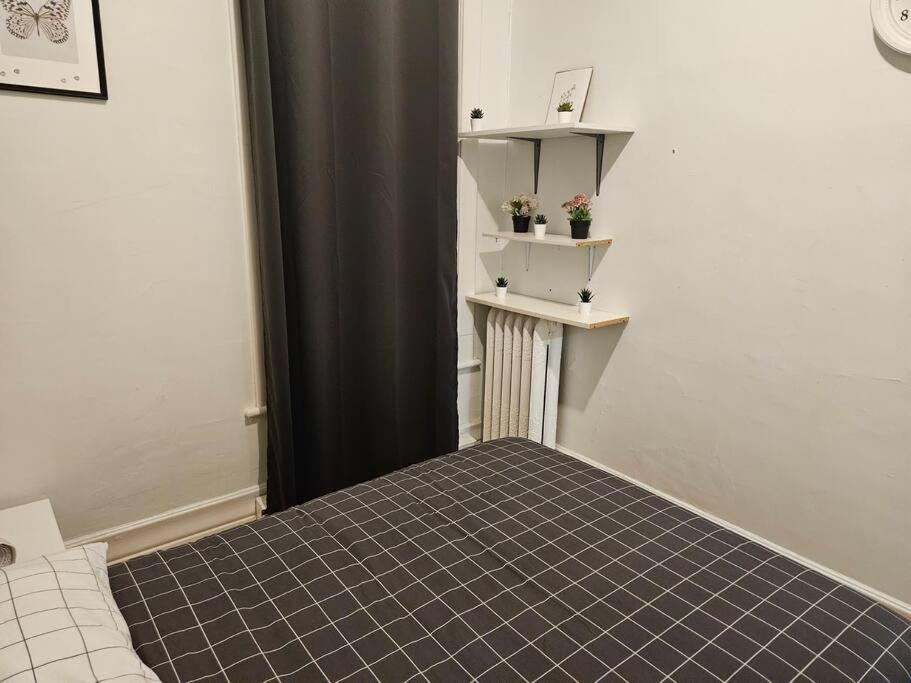 Mona Bella Beautiful Home In Mile End