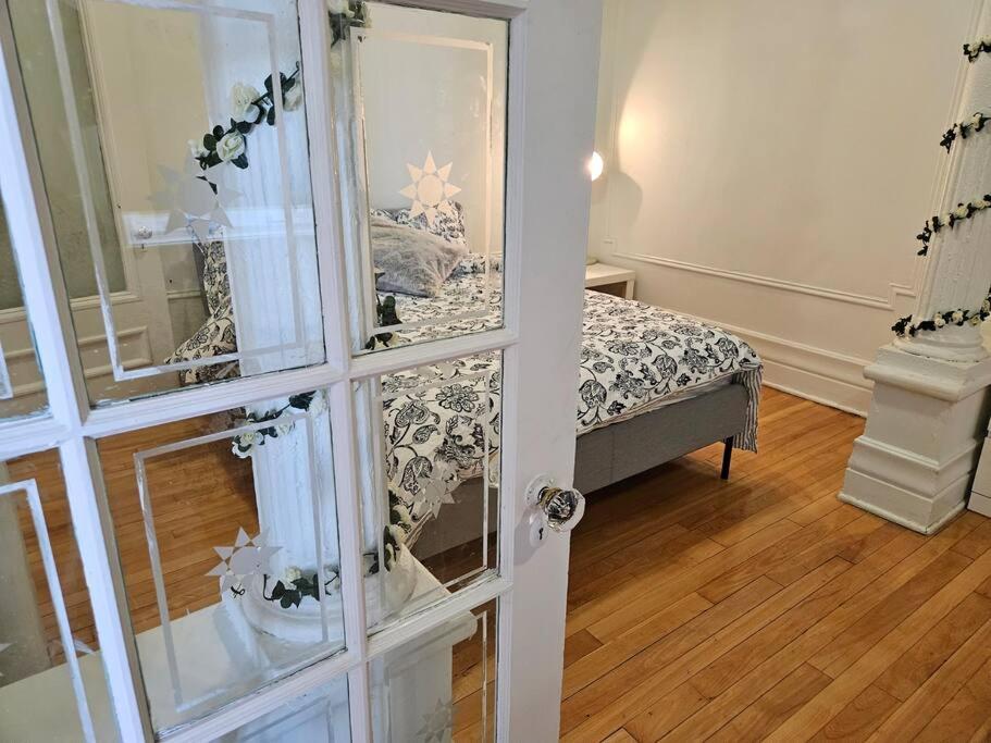 Mona Bella Beautiful Home In Mile End