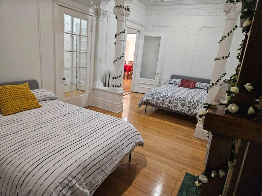 Mona Bella Beautiful Home In Mile End