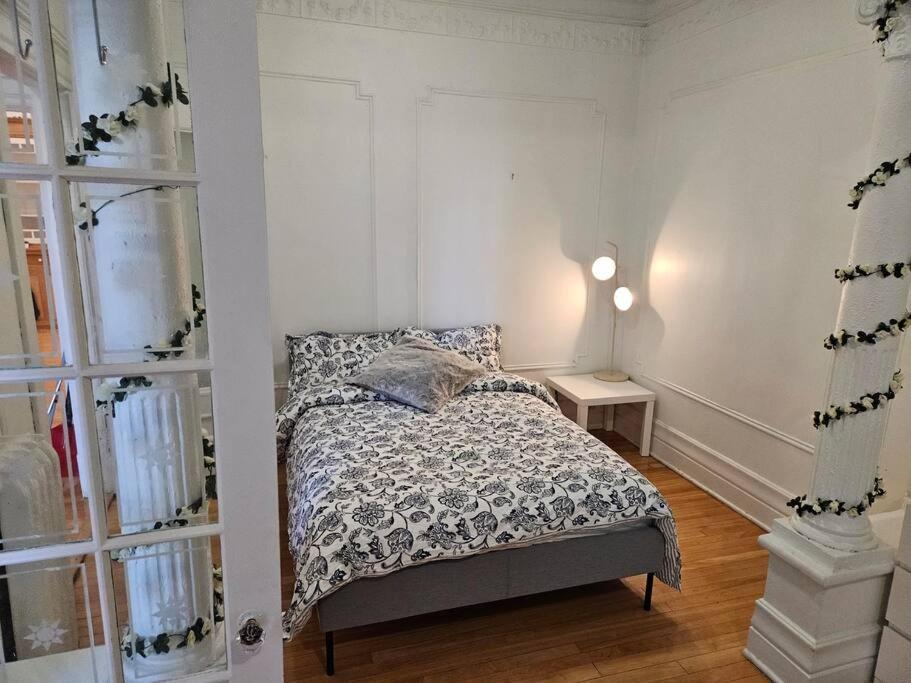 Mona Bella Beautiful Home In Mile End