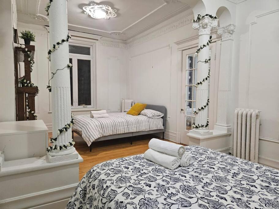 Mona Bella Beautiful Home In Mile End
