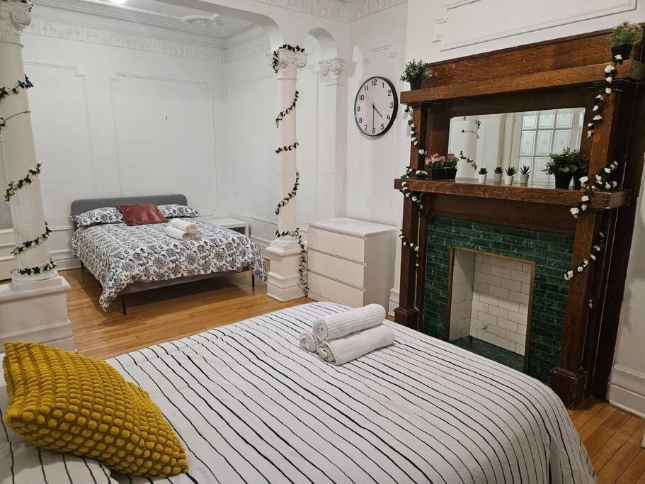 Mona Bella Beautiful Home In Mile End