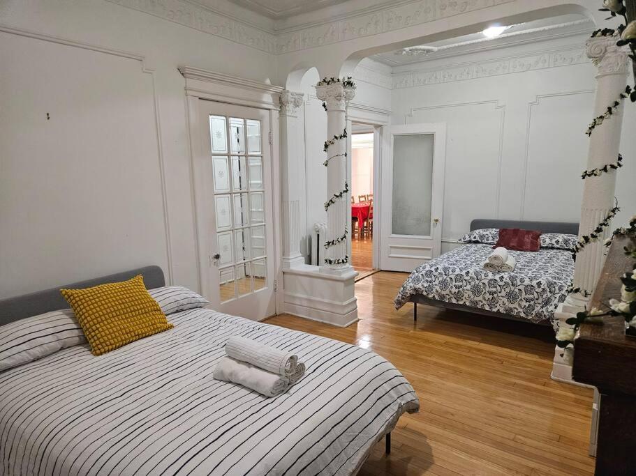 Mona Bella Beautiful Home In Mile End
