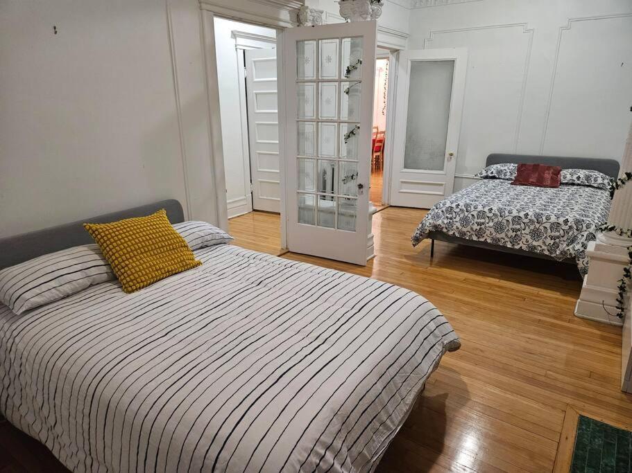 Mona Bella Beautiful Home In Mile End