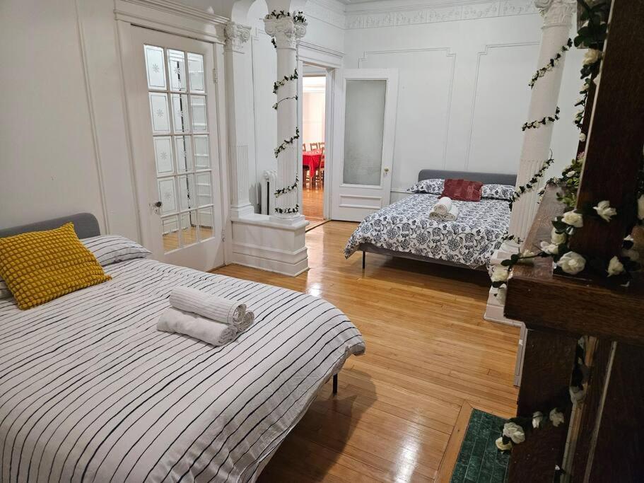Mona Bella Beautiful Home In Mile End