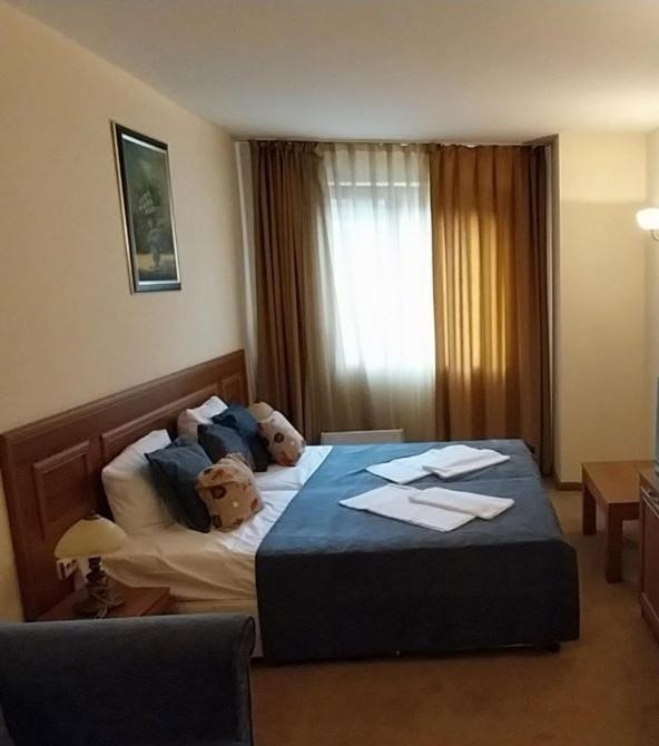 Bansko Vacations - Ski view suite Emerald Hotel Bansko - Property Image 2