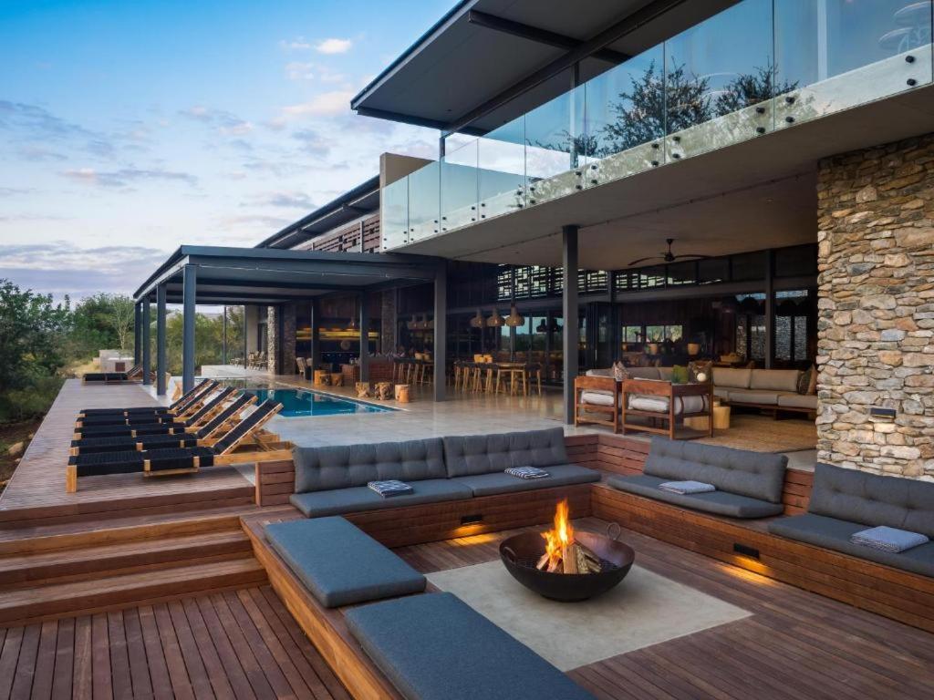 Kruger Lodge Mjejane - Luxury Family Villa in Greater Kruger view 2