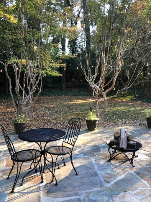 Southern Charm in Buckhead view 3