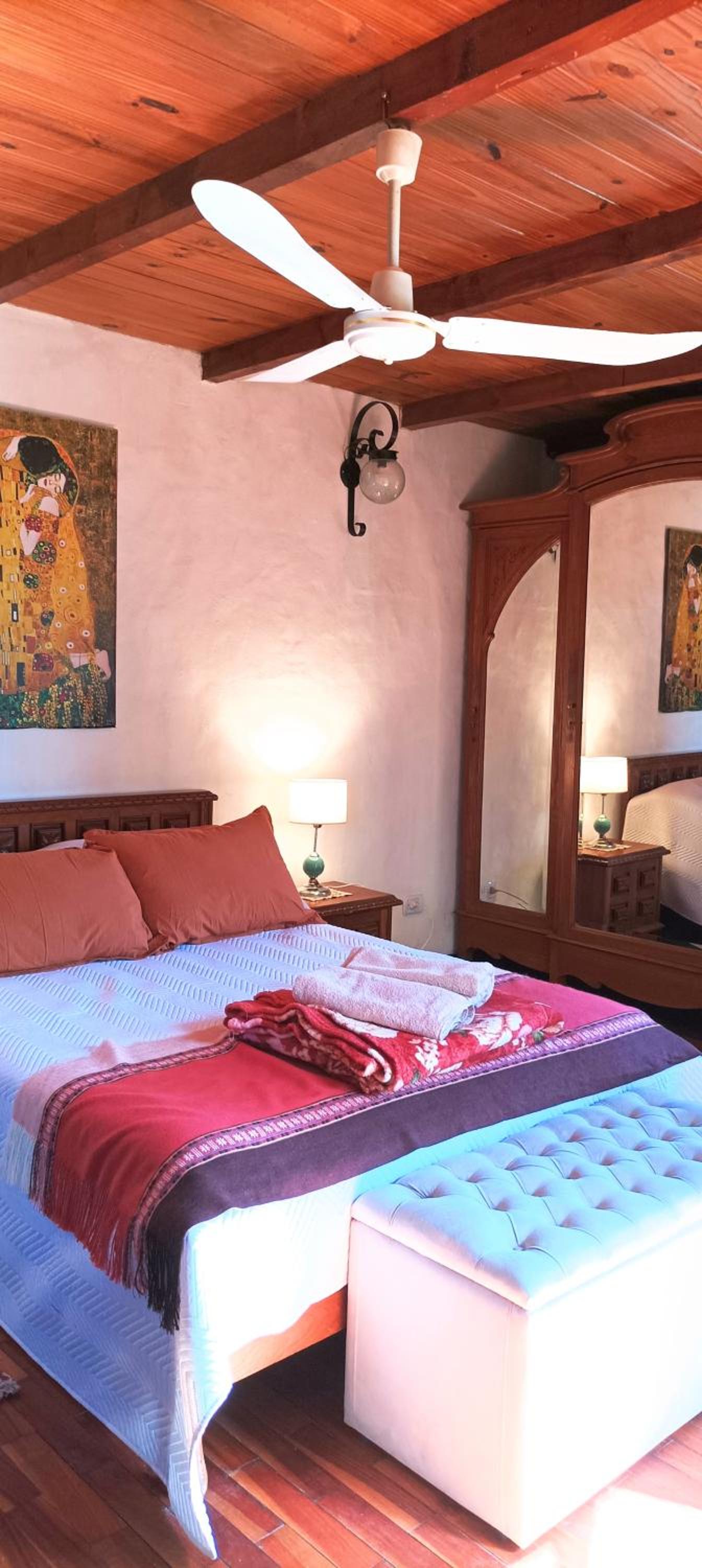 Chalet Caserón de Tejas, Amplia y confortable casa para hasta 11 huéspedes