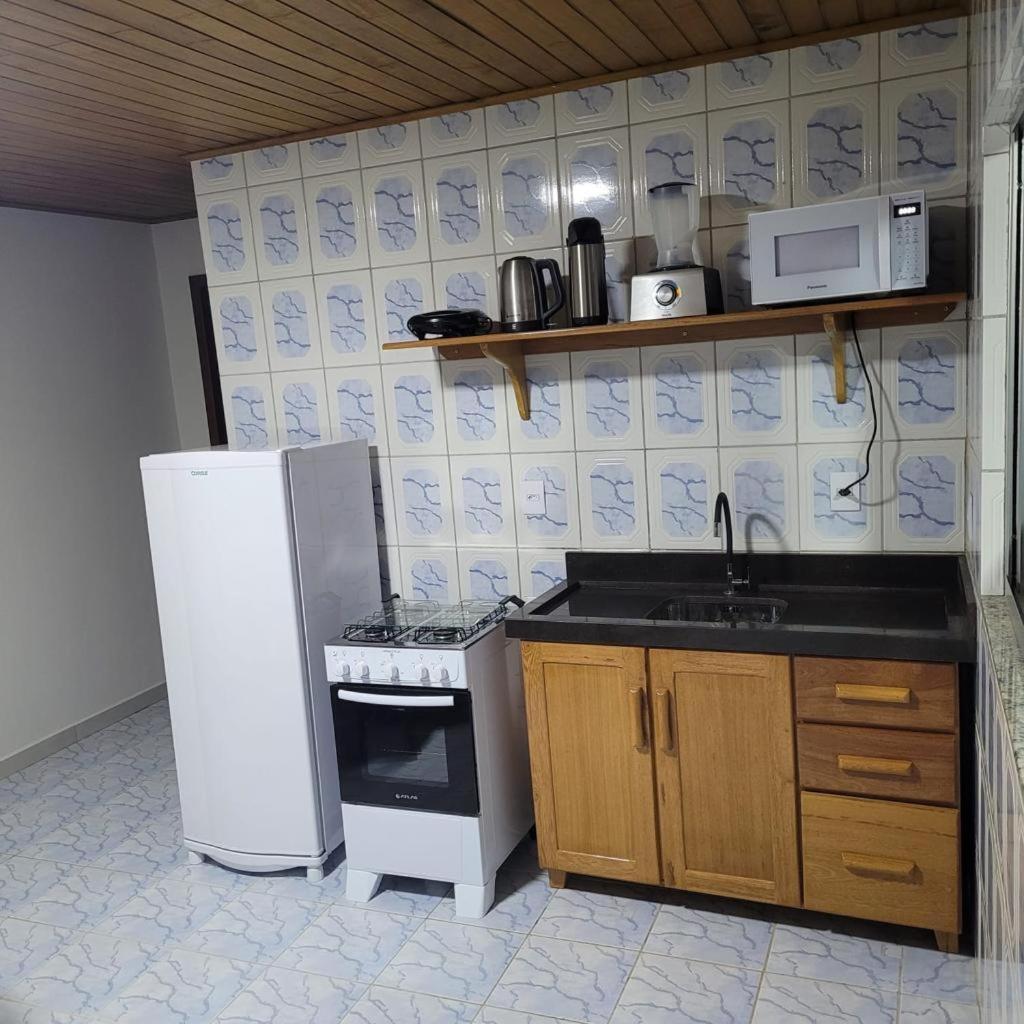 Pousada Paraíso Ap próximo ao centrinho da Pinheira