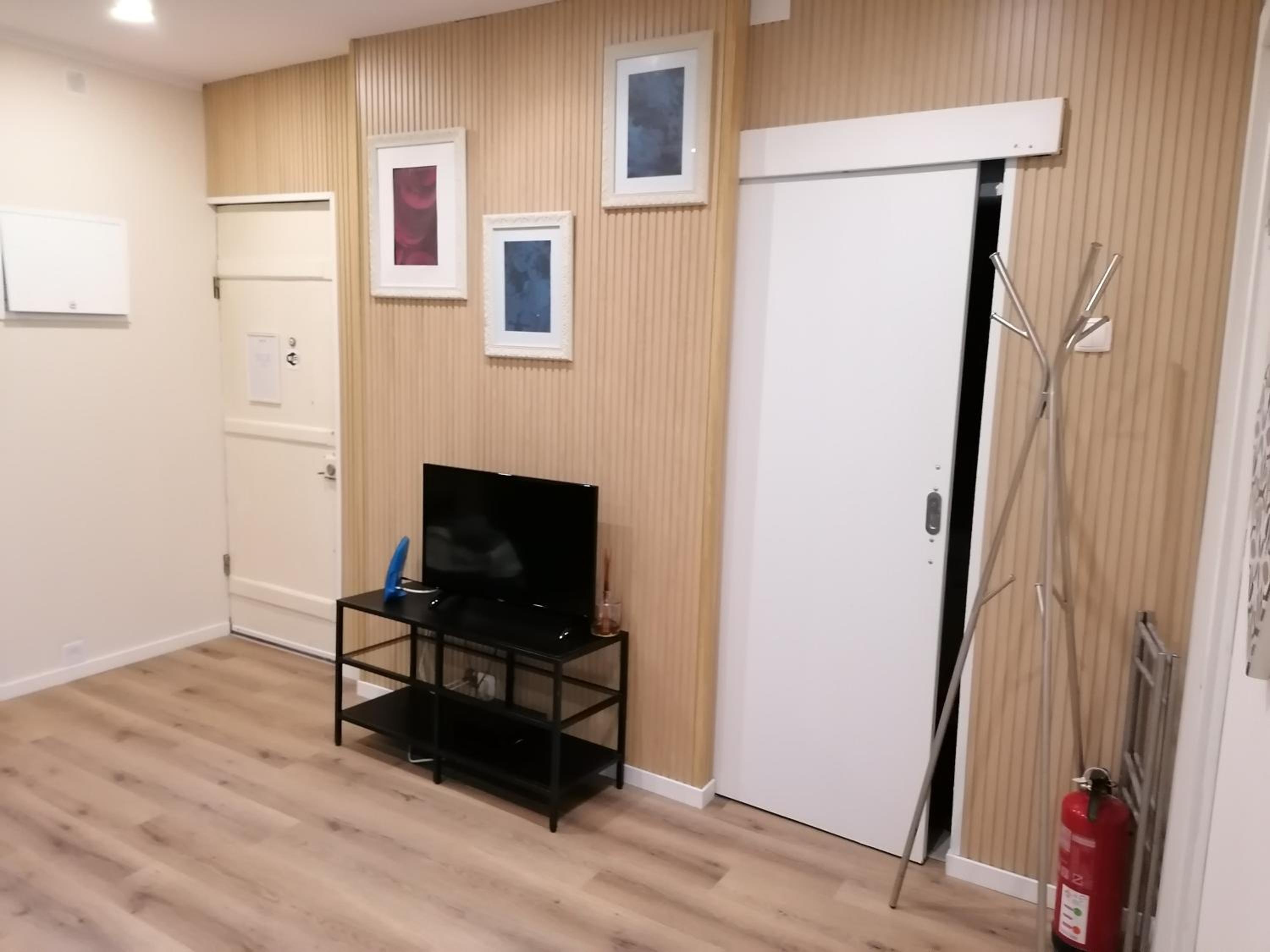 Lisbon Heart Santa Marta Apartment view 5
