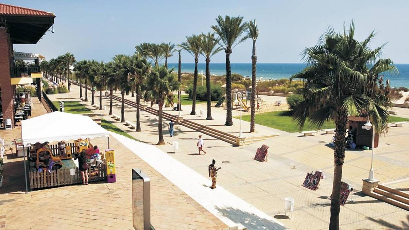 Dúplex con piscina en Islantilla
