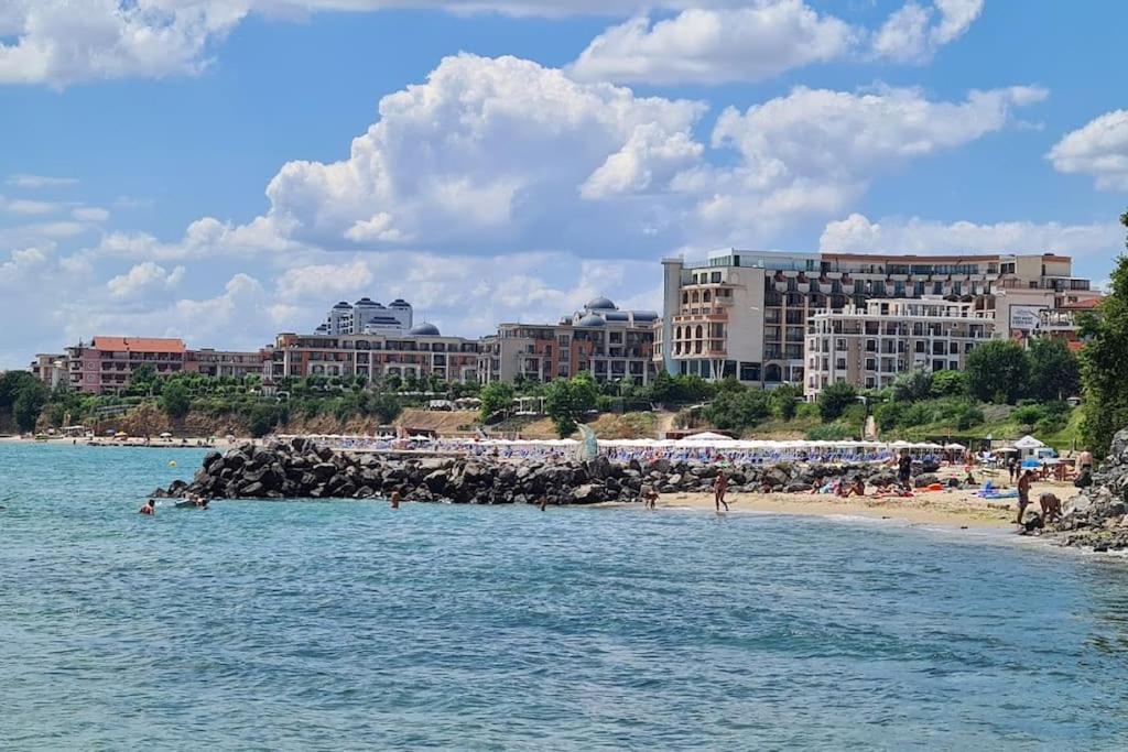 Mary Beach Resort Premium Apartments