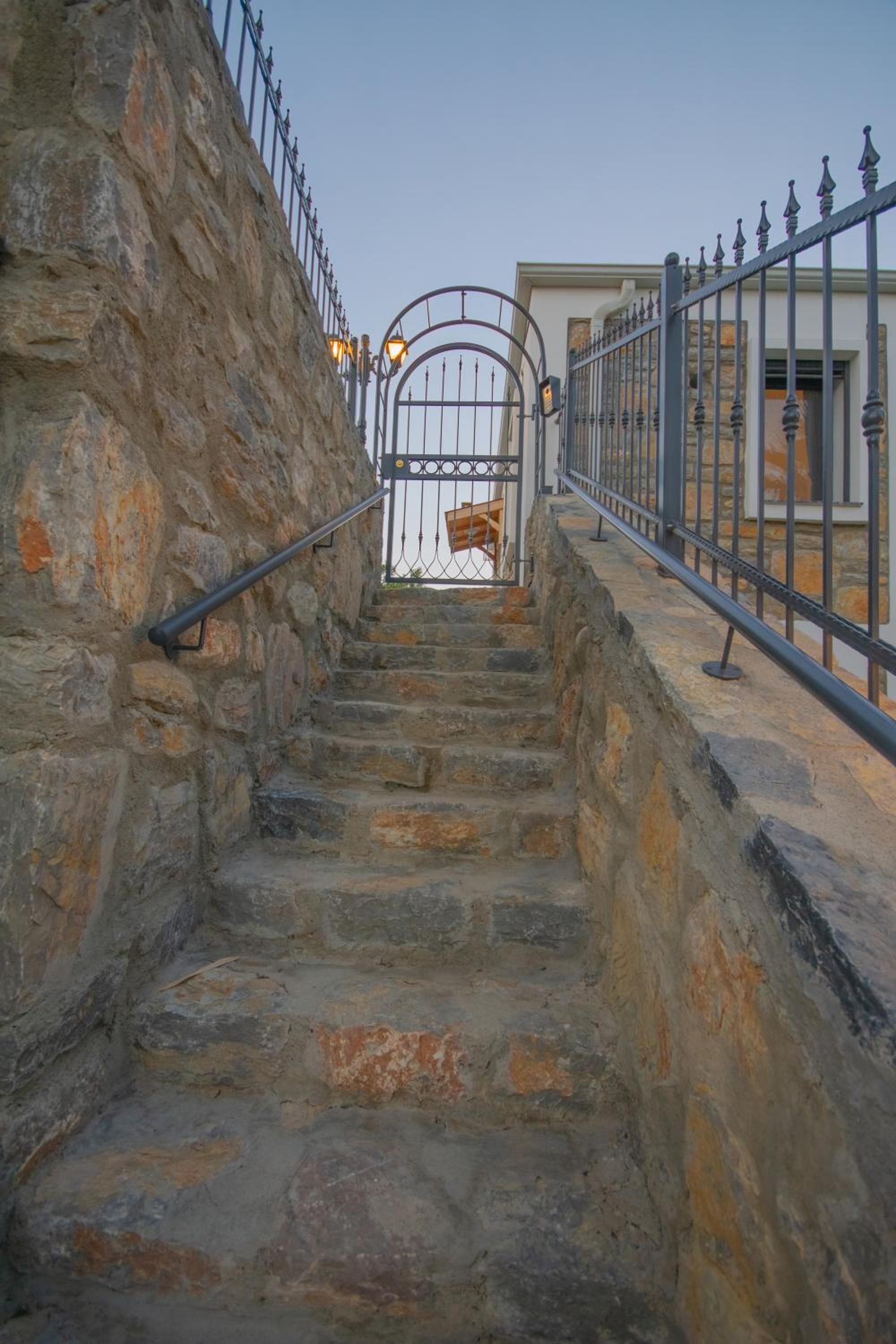 Photo 12