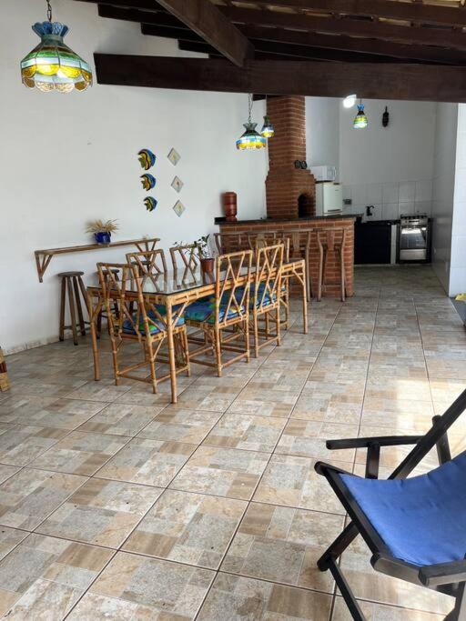 Morada do Zinho - Piscina, churrasqueira, lareira e 250 metros da praia
