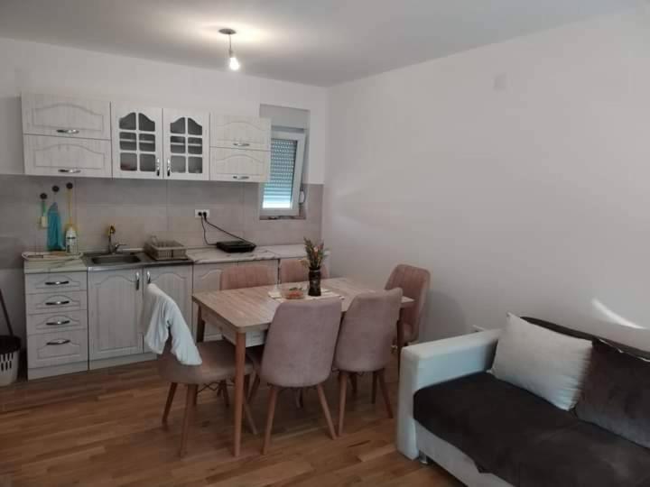 Apartman Ziza view 3