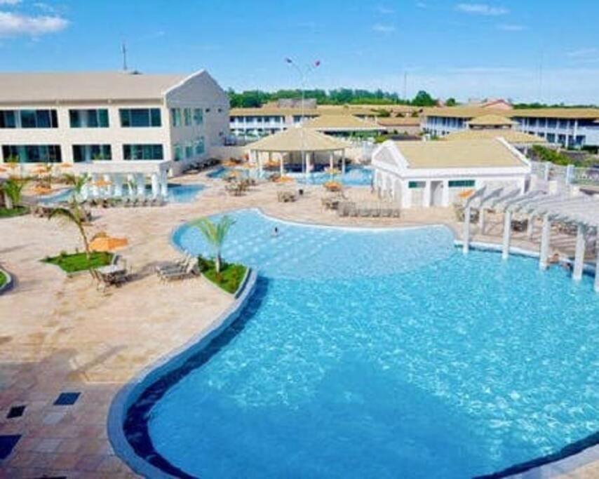 Experiência VIP no Lacqua Diroma Piscina, Sauna e Conforto