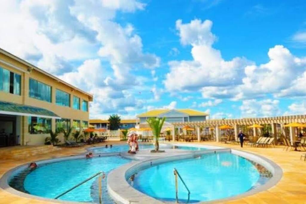 Experiência VIP no Lacqua Diroma Piscina, Sauna e Conforto