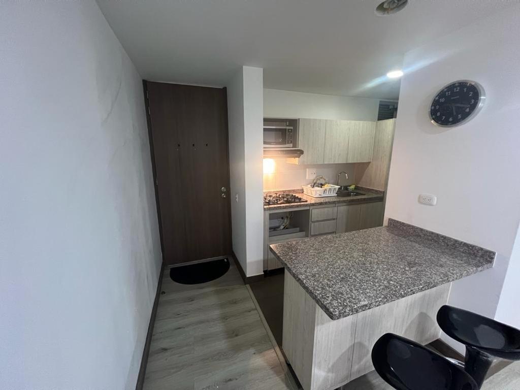 APARTAMENTO AMOBLADO CERCA Mall Plaza Manizales