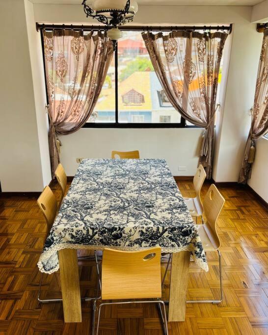 Centro ciudad ,plaza avaroa , Duplex departamento